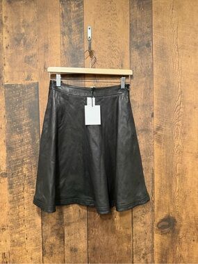 NWT Diane Von furstenberg Riley black leather skirt size 4